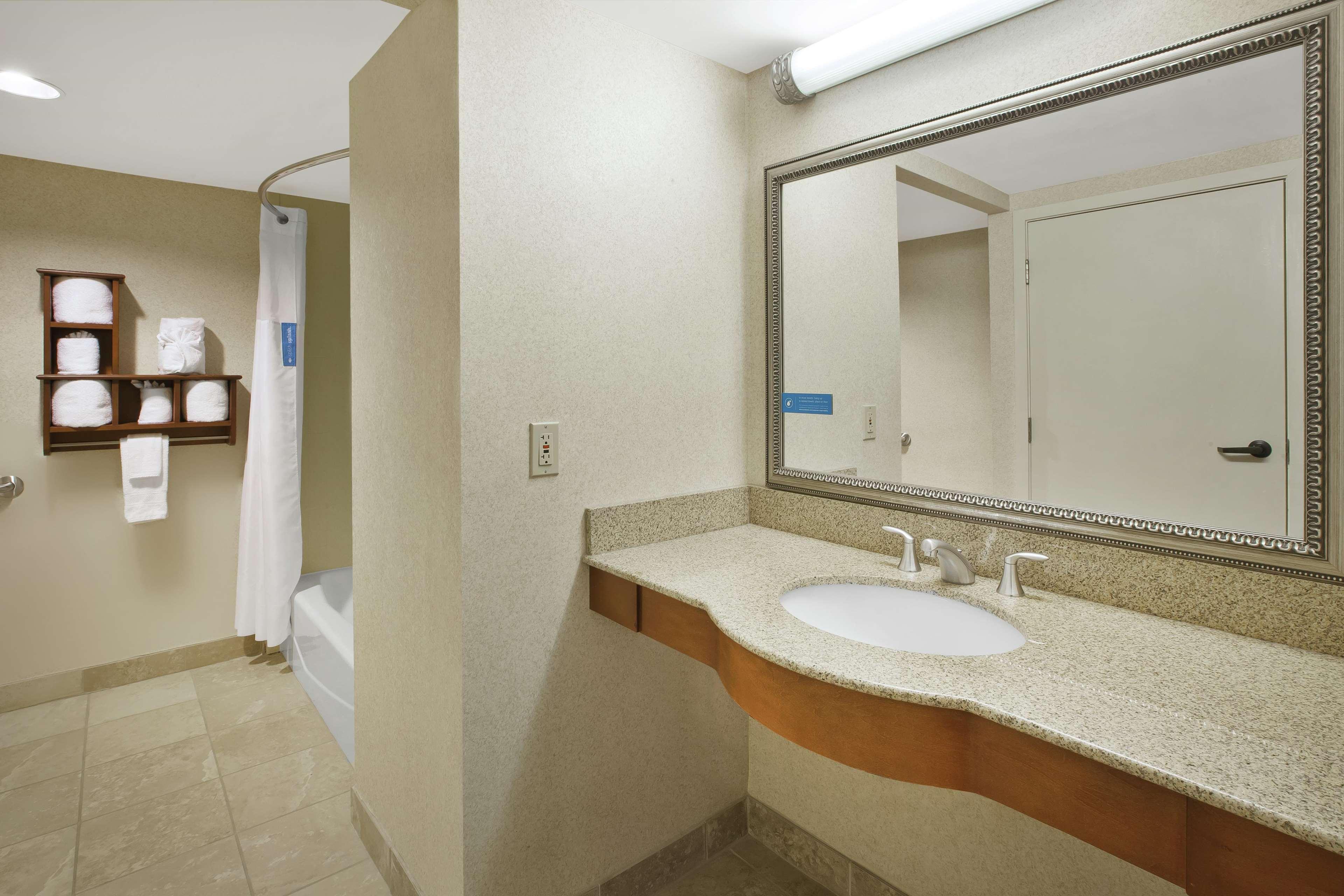 Hampton Inn Richmond-West Innsbrook Broad Meadows Extérieur photo