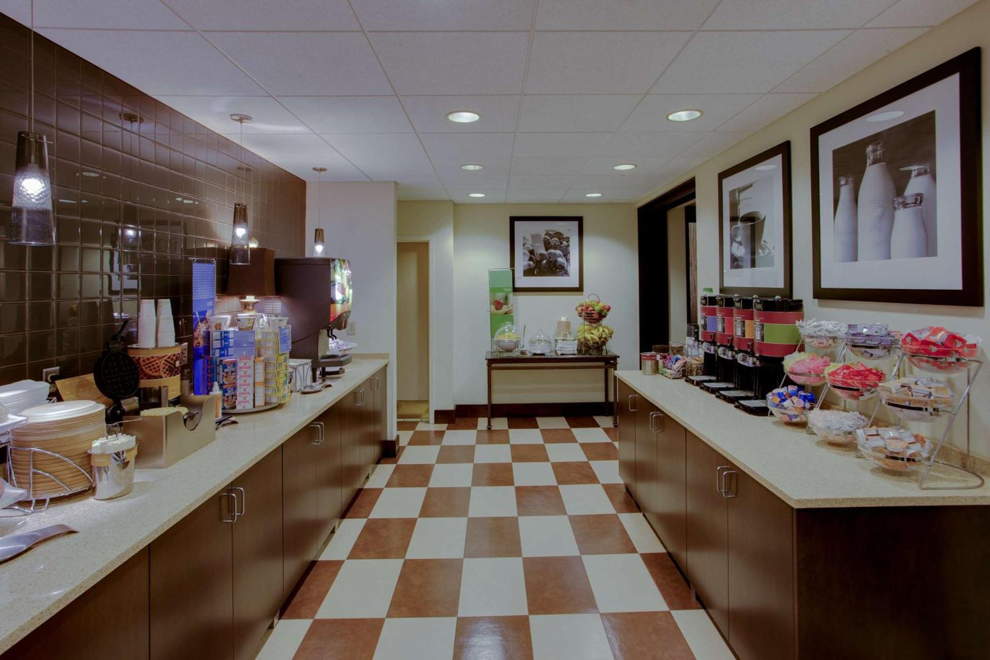 Hampton Inn Richmond-West Innsbrook Broad Meadows Extérieur photo